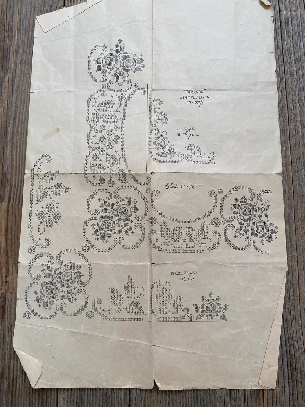 Vintage Paragon Cross-Point Embroidery Kit. Tablecloth w/8 Napkins. Unfinished.